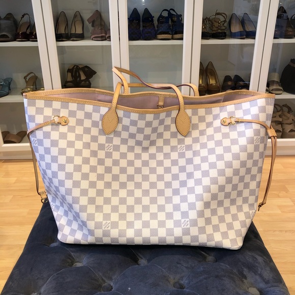 Louis Vuitton Handbags - Louis Vuitton Neverfull GM